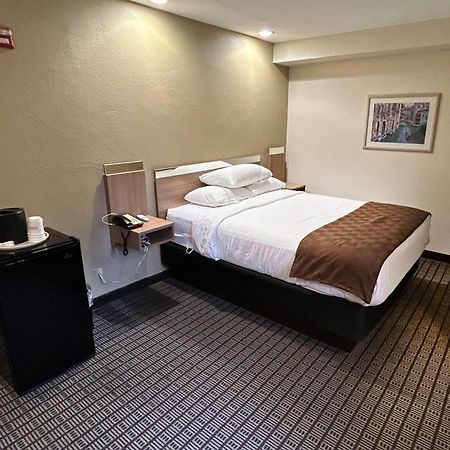 Travelodge By Wyndham Arlington/Dallas Area Eksteriør billede