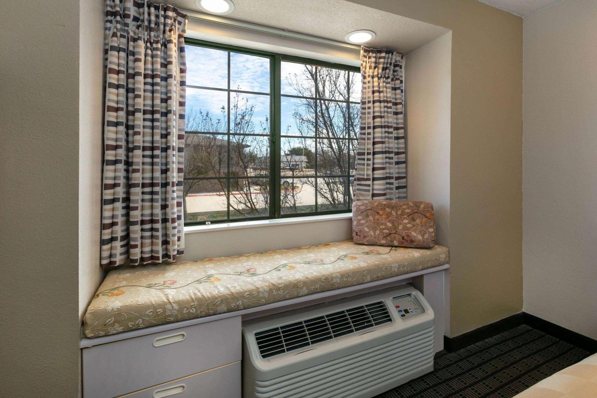 Travelodge By Wyndham Arlington/Dallas Area Eksteriør billede