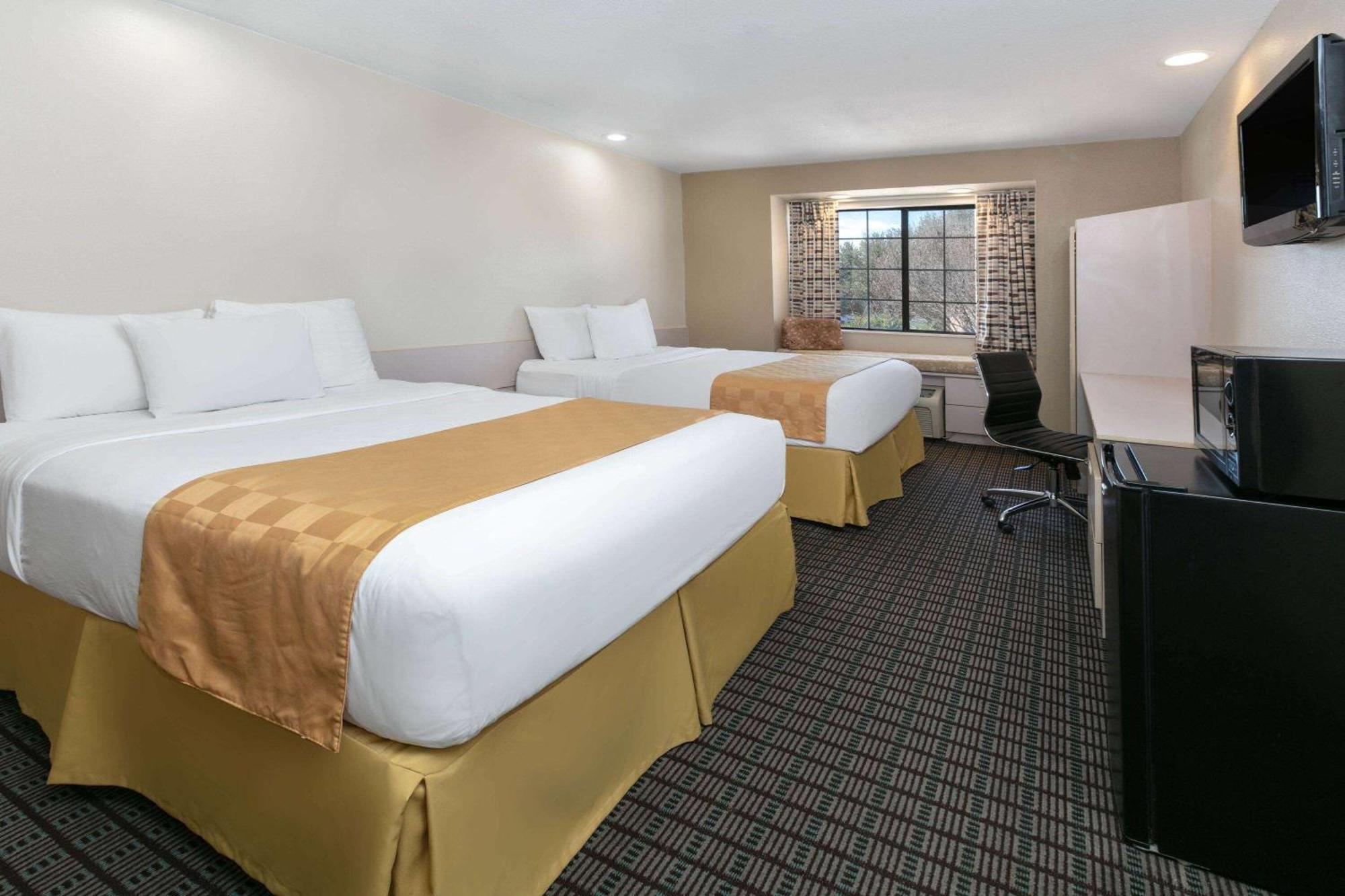 Travelodge By Wyndham Arlington/Dallas Area Eksteriør billede