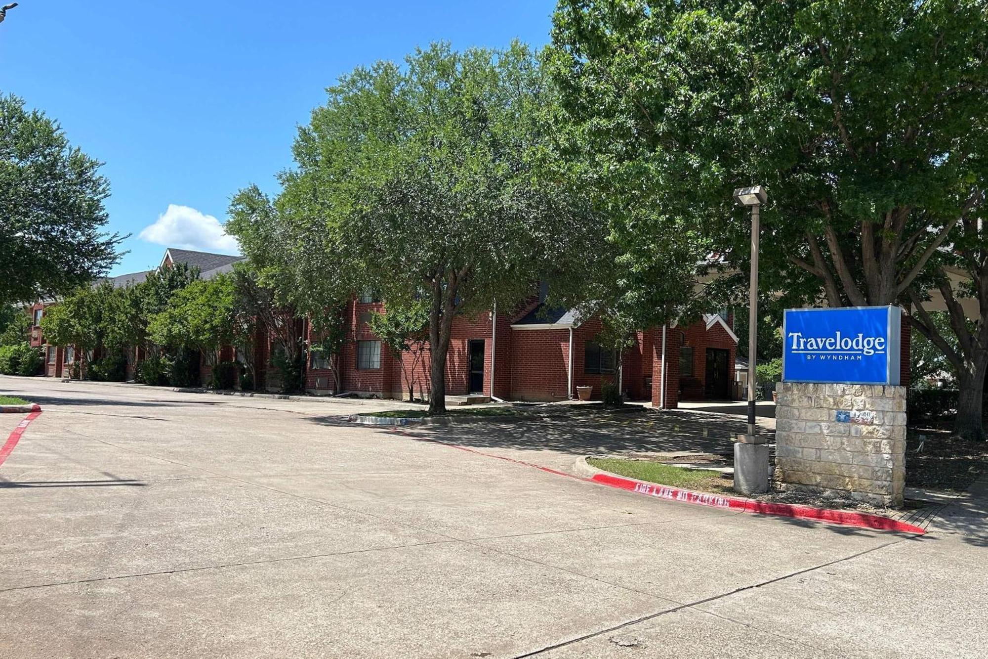 Travelodge By Wyndham Arlington/Dallas Area Eksteriør billede