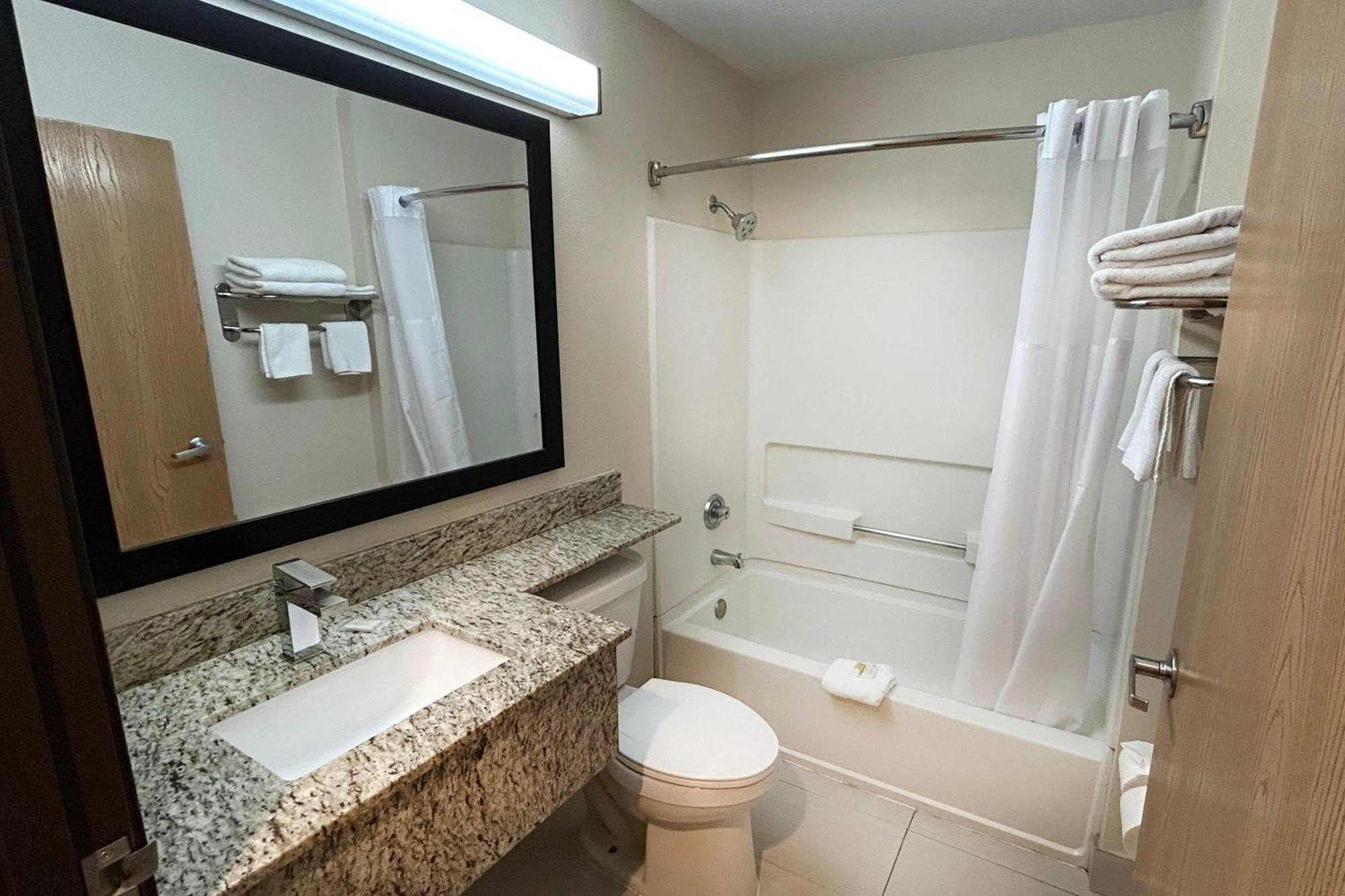 Travelodge By Wyndham Arlington/Dallas Area Eksteriør billede